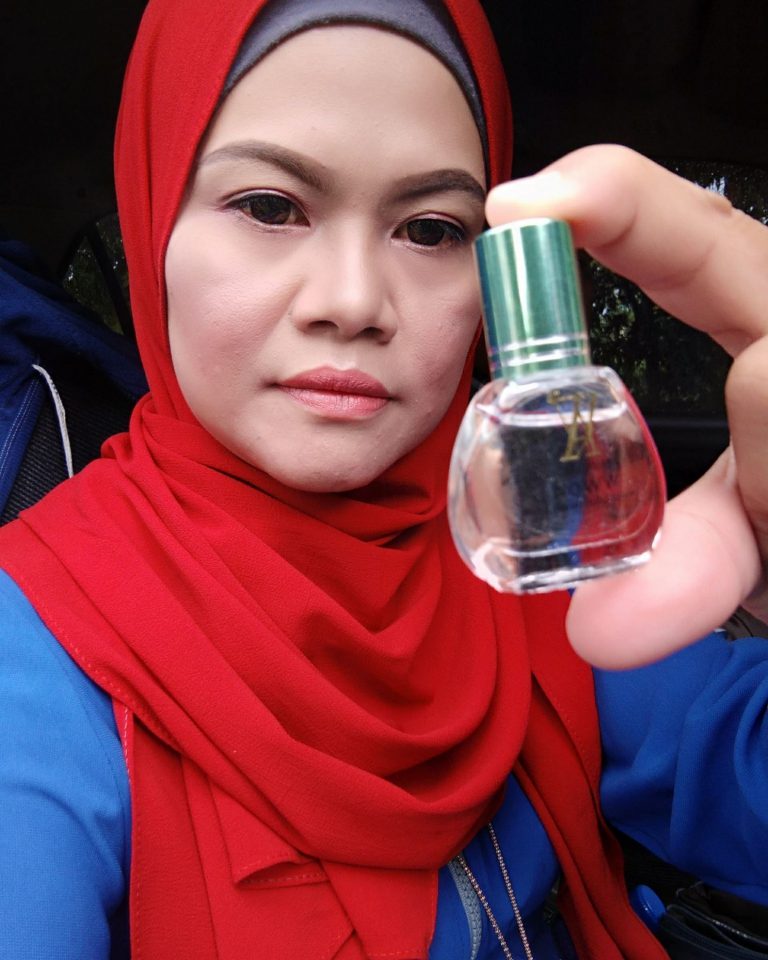 Niat saya untuk ringankan beban suami dan jugak membantu ...